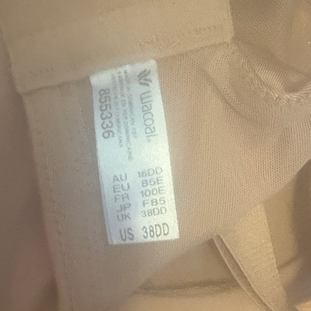 Wacoal Beige Underwire Bra, 38DD - Picture 3 of 3